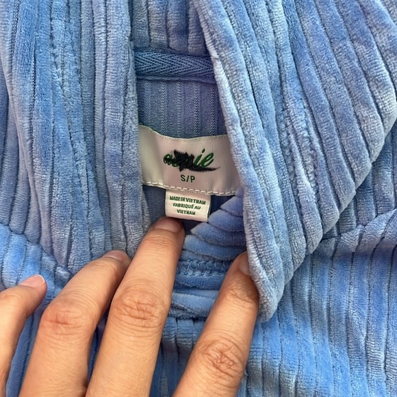 “Aerie- Cropped Velour Sweatshirt size small” - Picture 2 of 7